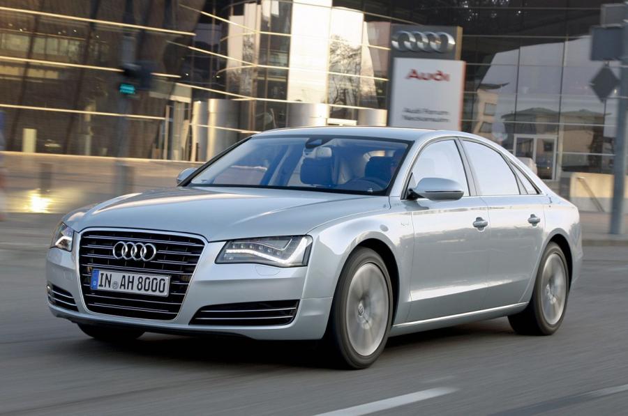  Audi A8 Hybrid (D4) 2011 года  (WW) (фото 20 из 67)